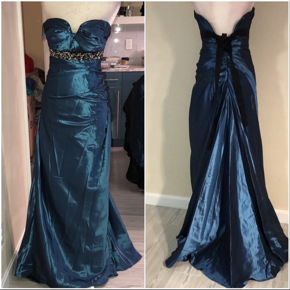 Enzoani Love Dresses & Skirts - Satin sleeveless with slight train